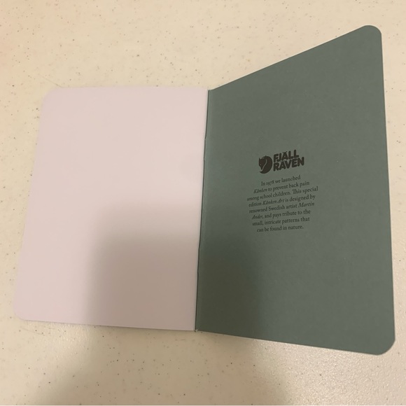 Fjällräven Kånken Black and Green Pencil Case with Notebook - Picture 5 of 7